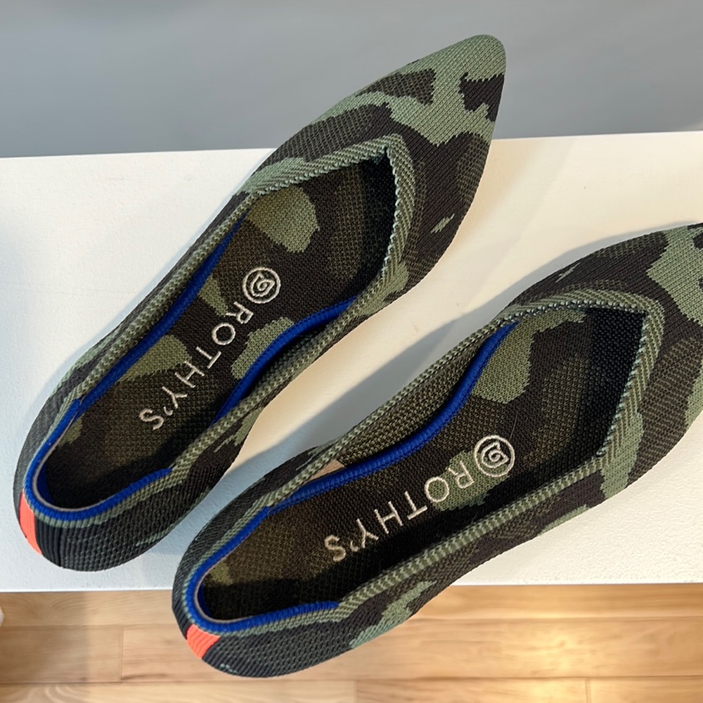 ROTHYS OLIVE CAMO THE POINT COMFORT FLATS SHOES